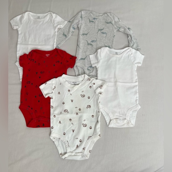 Carter's Baby Clothing Set in White, Red, and Blue Size 9 months - Picture 4 of 6